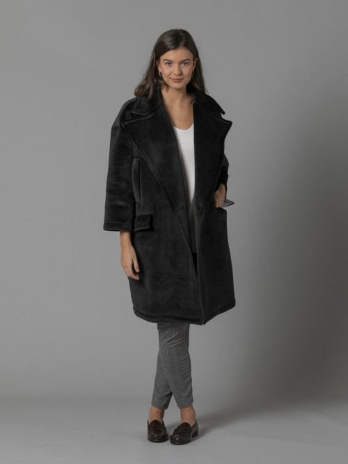 Woman Oversized velvet coat Black