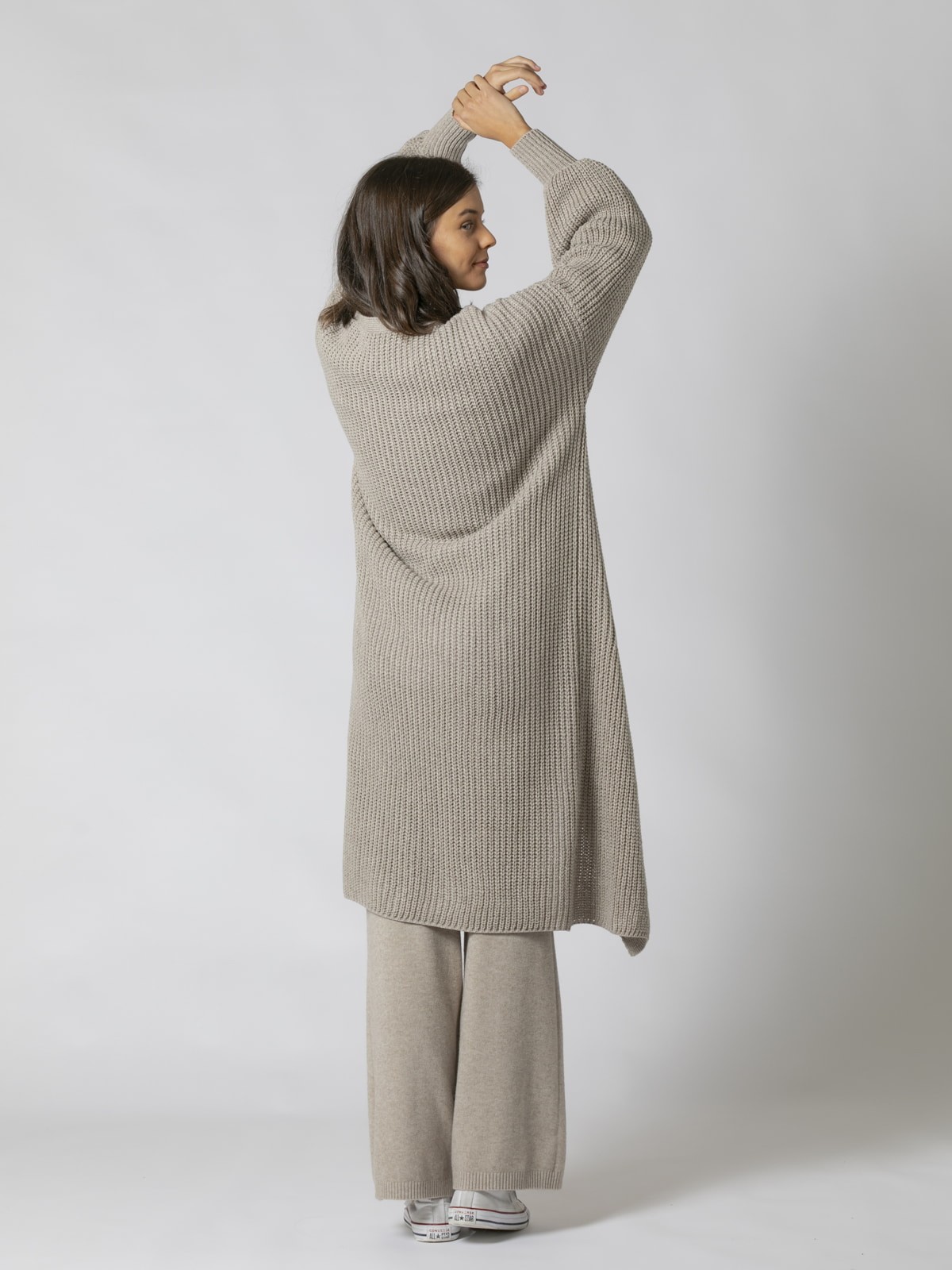Woman Long cardigan with pockets Stone