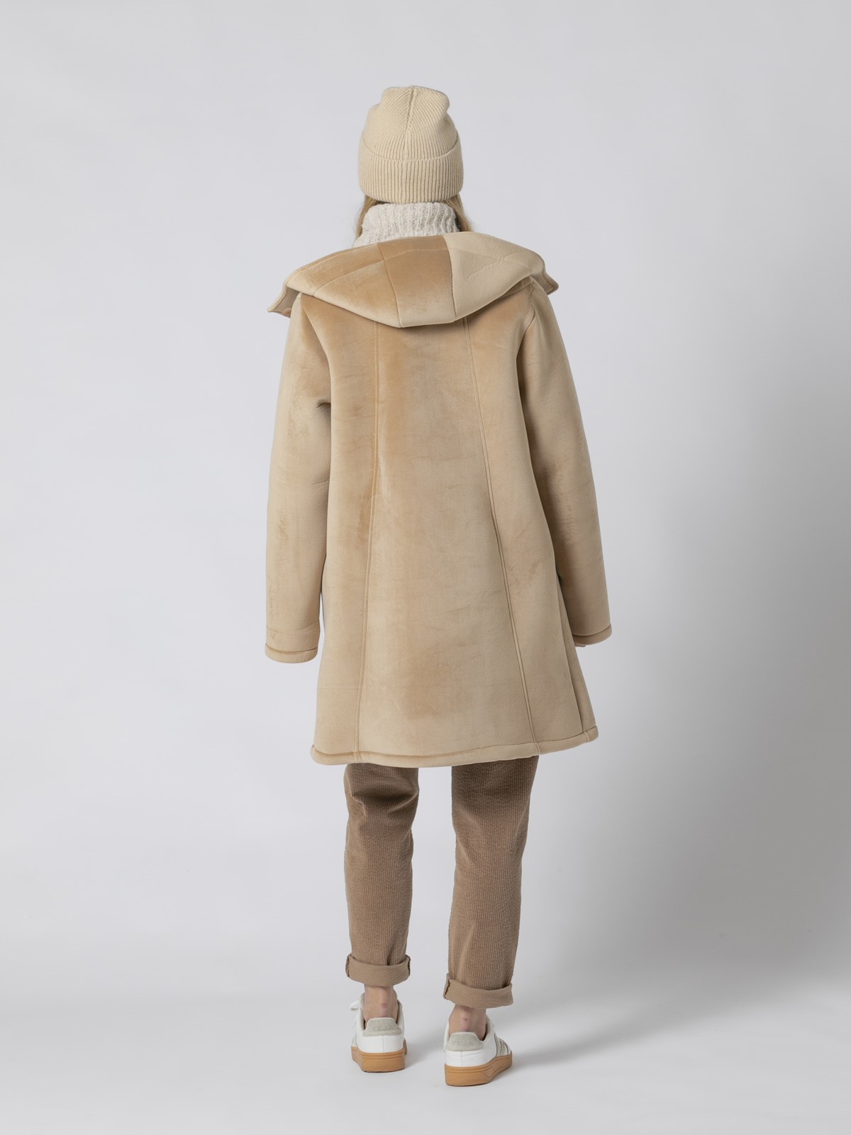 Woman Velvet coat Beige