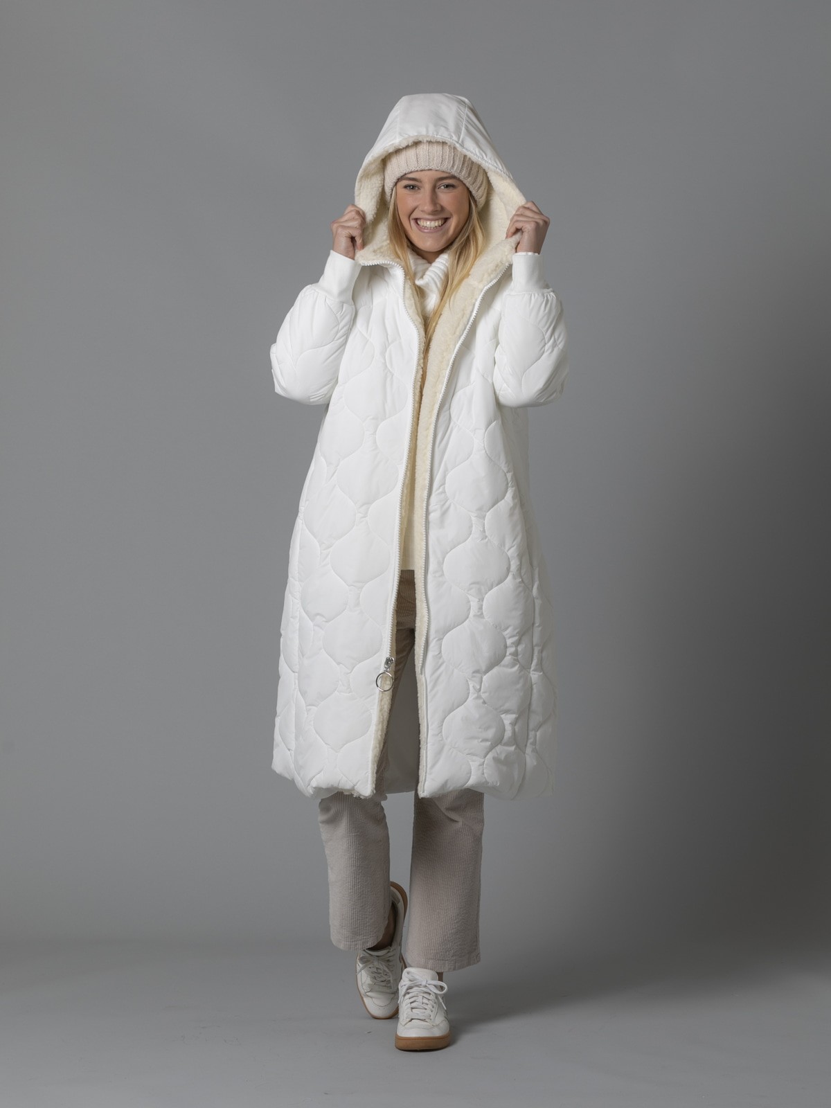 Woman Plain padded coat White