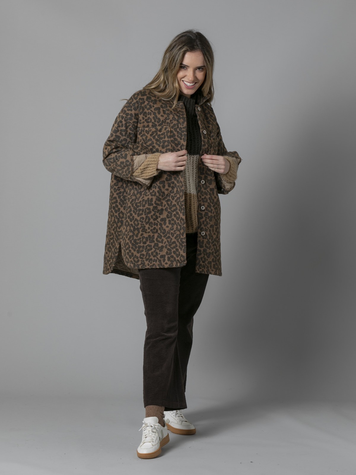 Woman Padded print coat with two pockets Camel