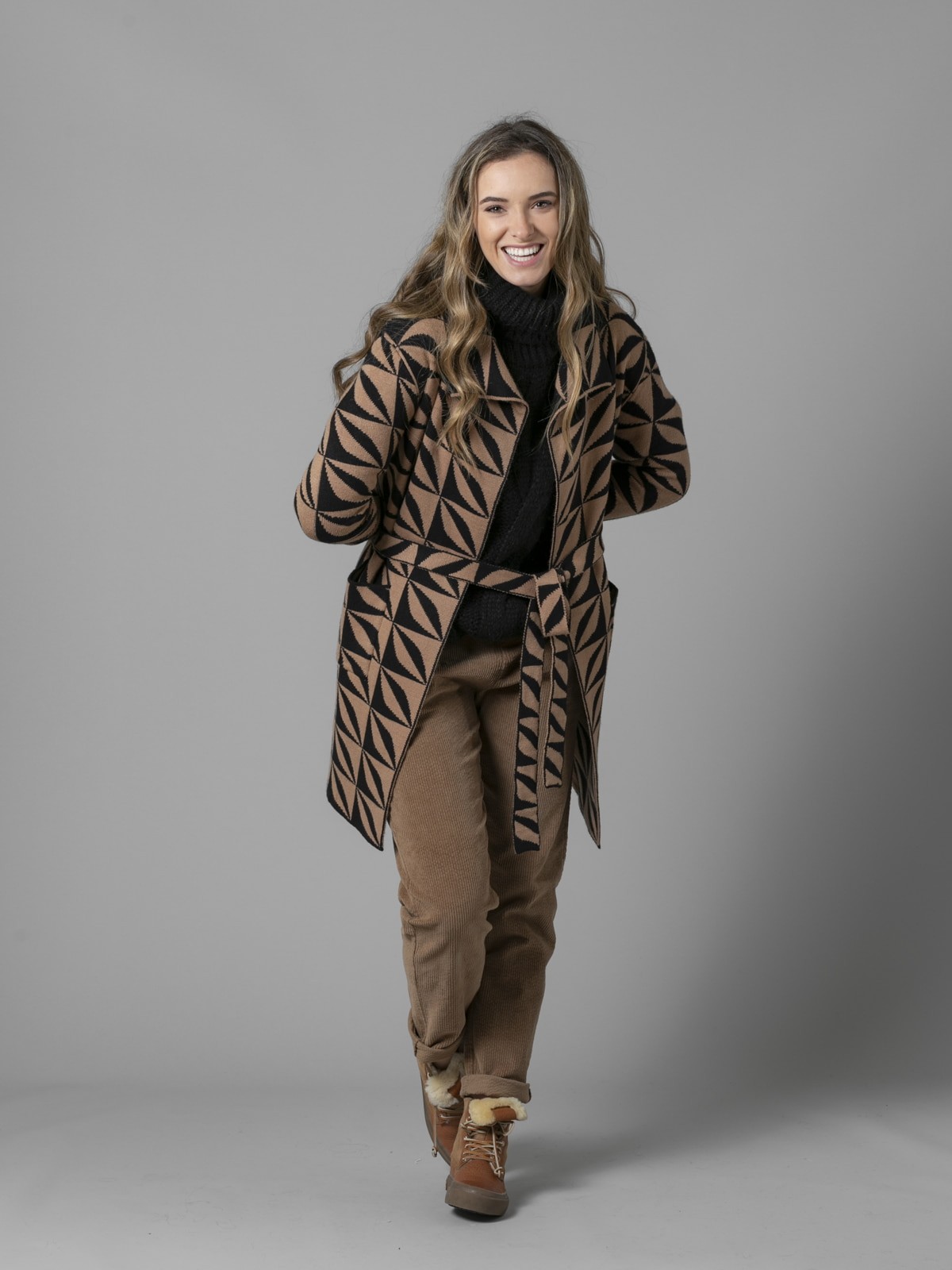 Woman Zebra knit jacket Camel