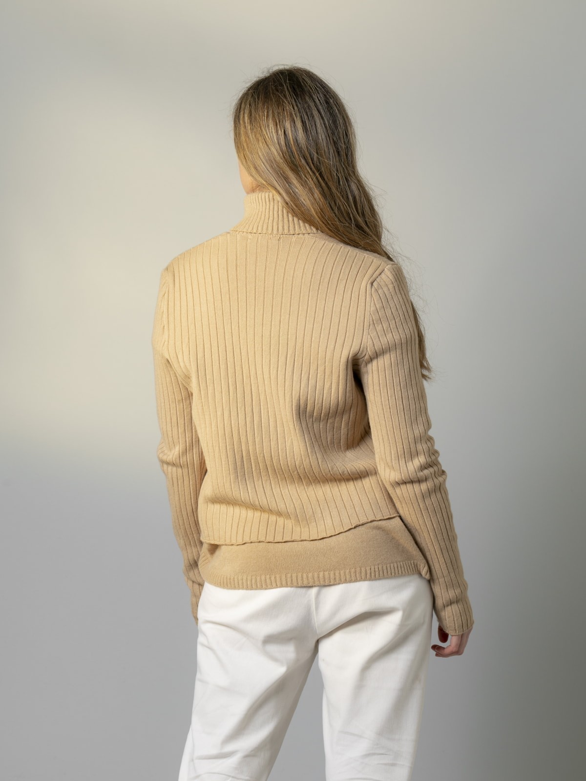 Woman Special soft knit jacket Camel