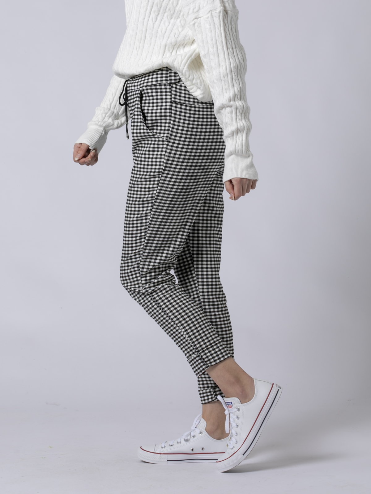 Pantalón sport cuadro vichy Negro