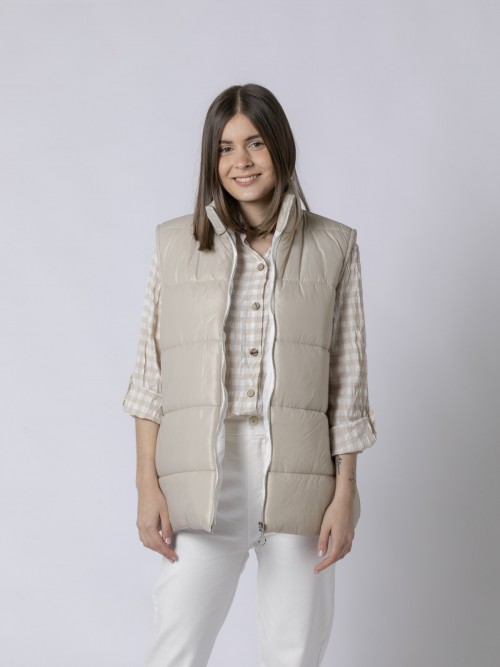 Woman Fresh look quilted gilet Beige