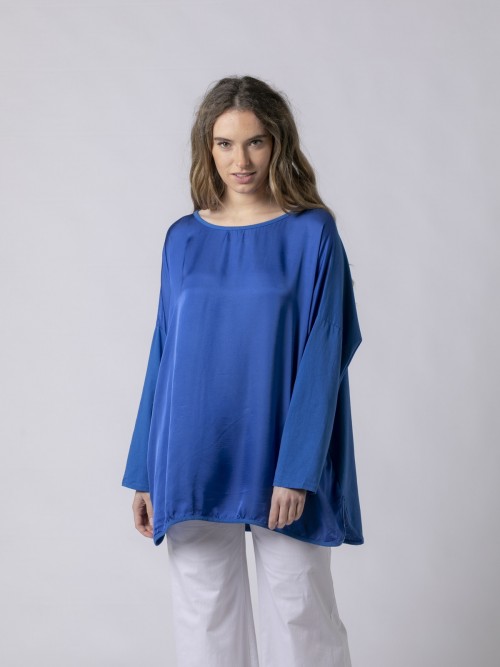 Camiseta oversize en raso Azul