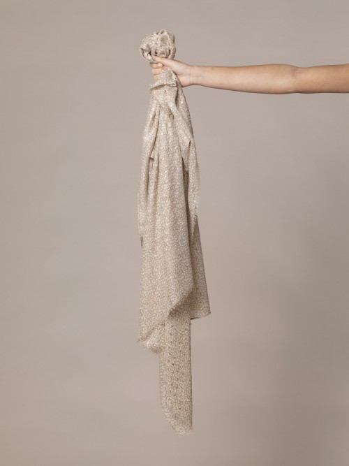 Woman Daisy print scarf with glitter detail Taupe