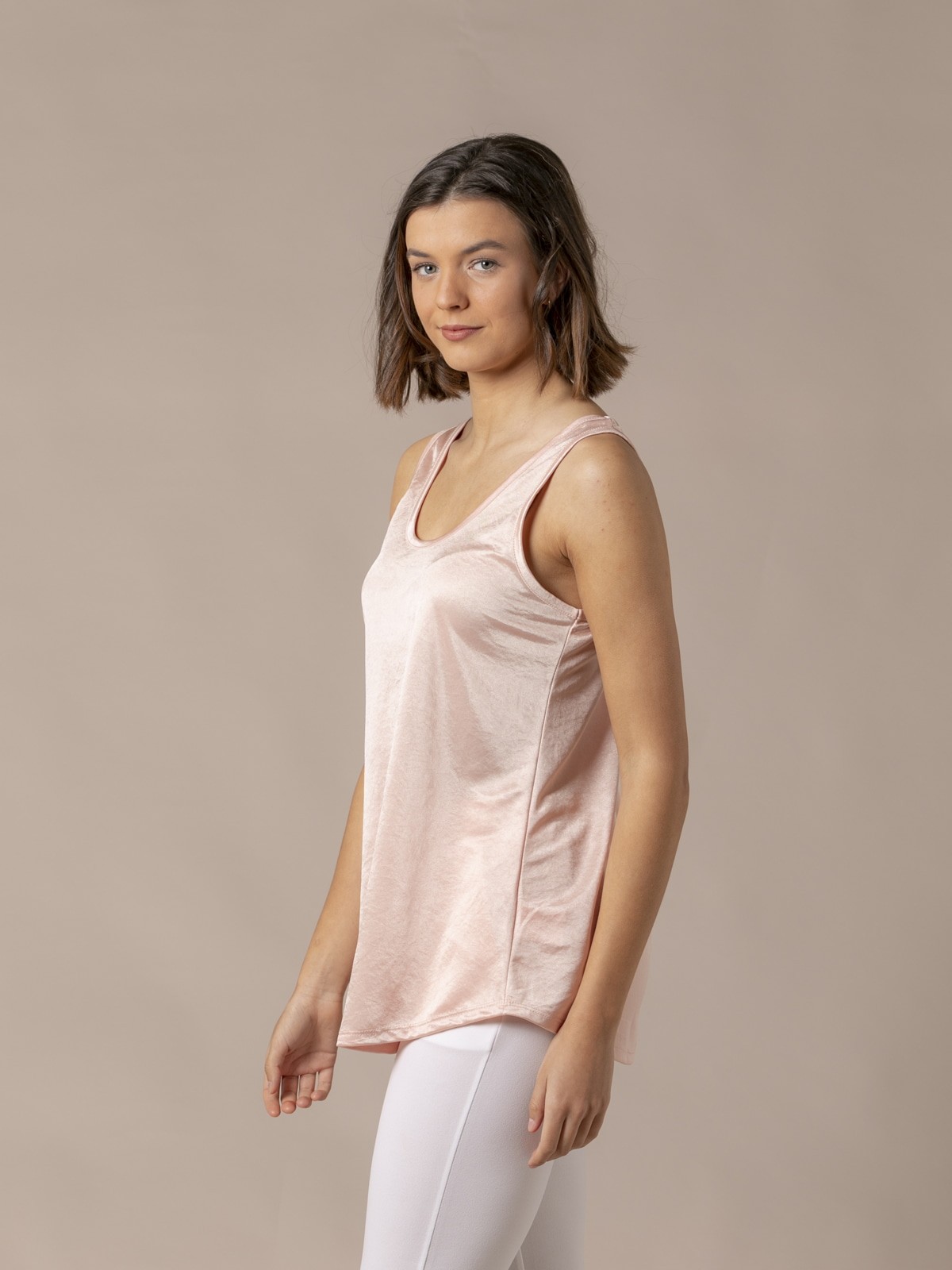 Woman Rounded hem stretch satin top Nude