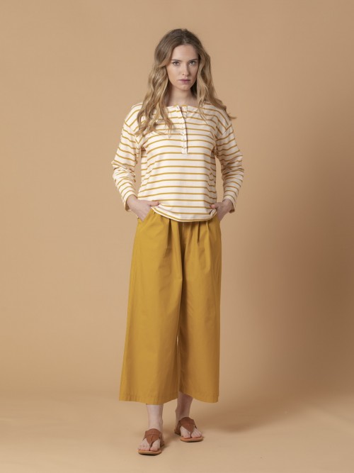 Woman Striped plush sweater with buttons Amarillo