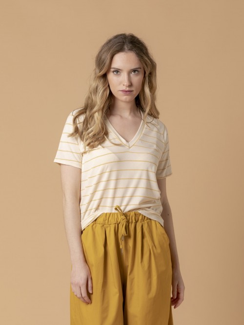 Woman Slim-fit organic cotton T-shirt Amarillo