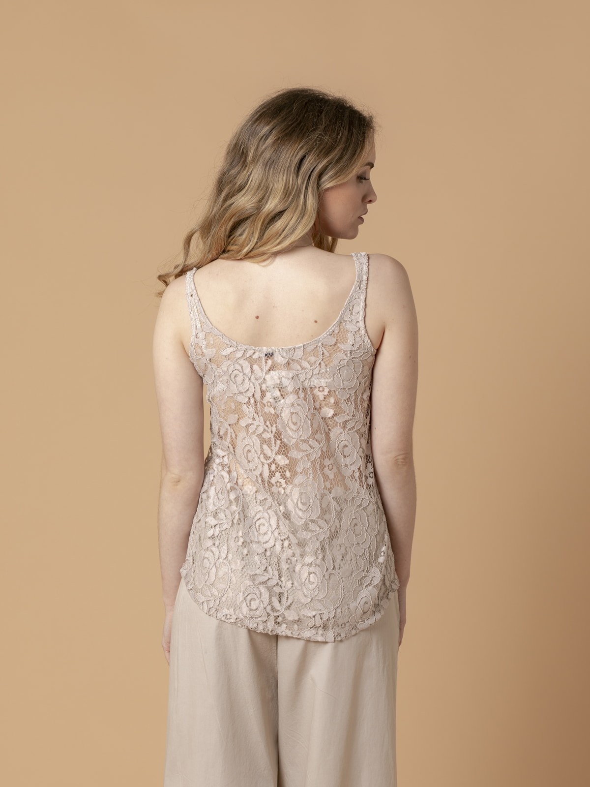 Woman Lace top with wide straps Beige