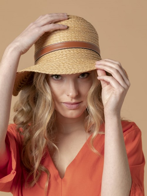 Woman Straw hat with bow Camel