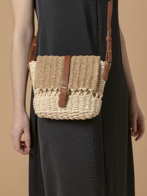 Woman Raffia shoulder bag with interior zipper Crudo