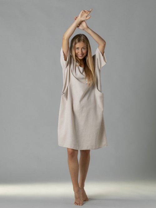 Woman Linen dress with 2 pockets and short sleeves Beige