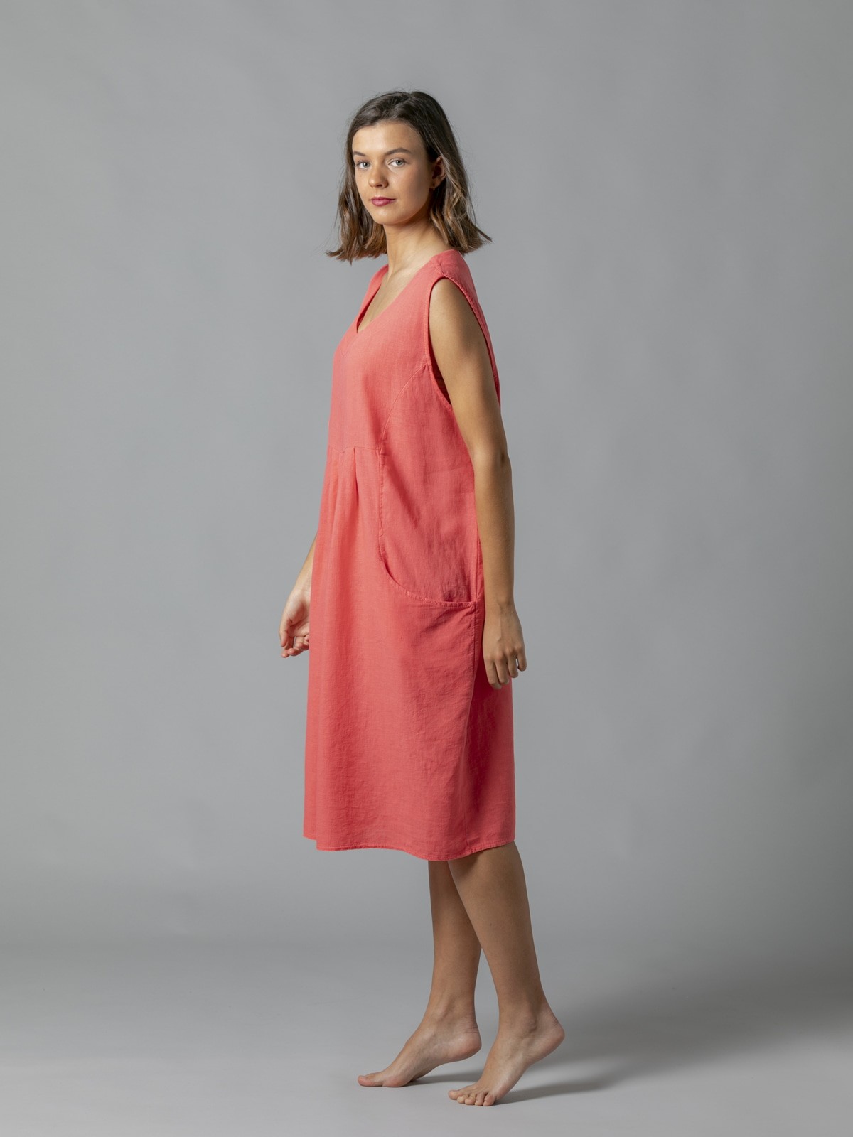Woman Linen dress with wide straps and pockets Coral