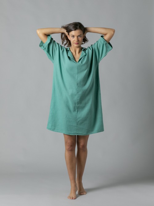 Woman Linen shirt dress with elbow sleeves Green