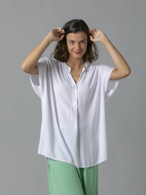 Woman Flowy oversize blouse White