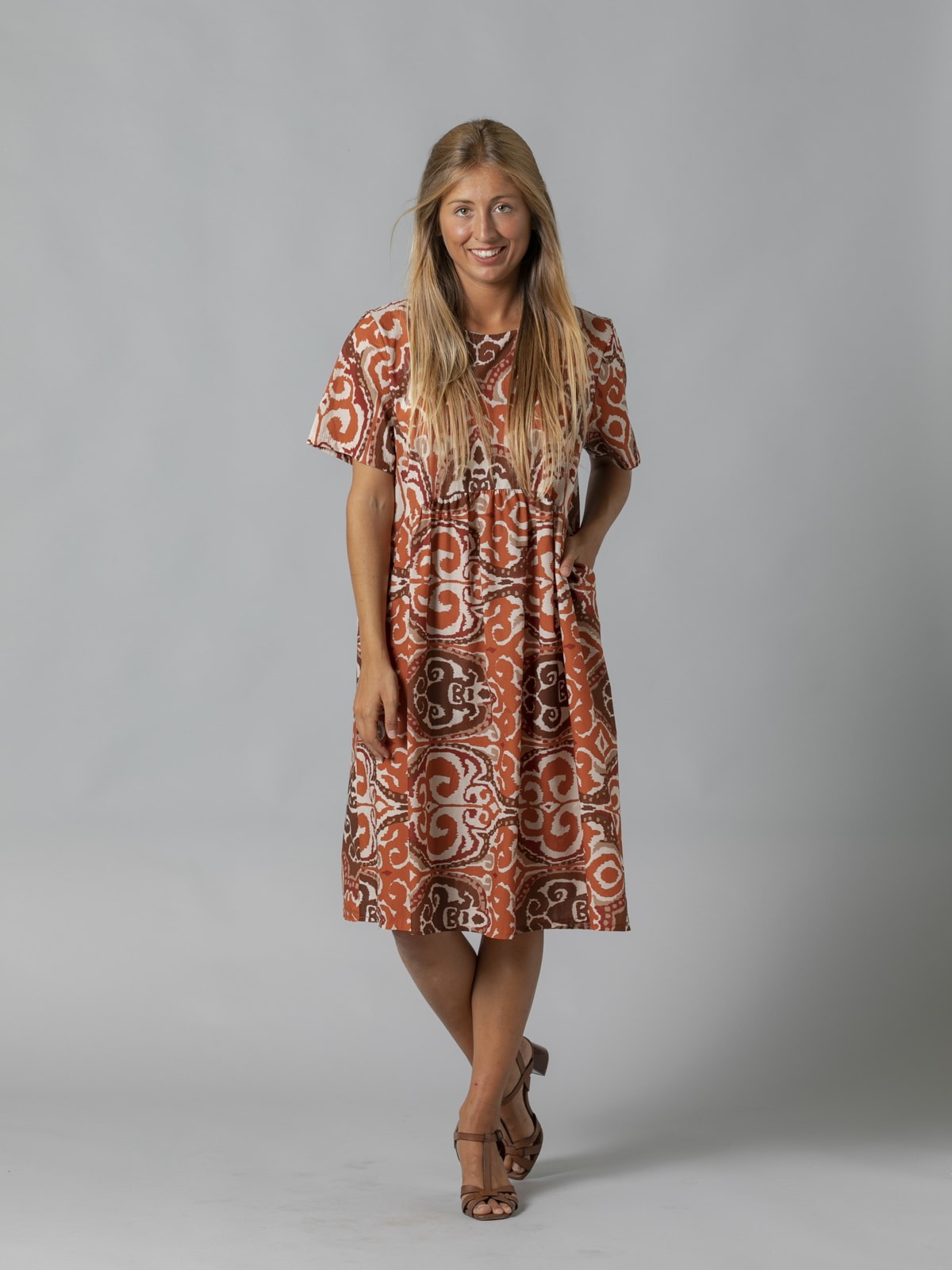 Woman Printed dress with pockets Tierra