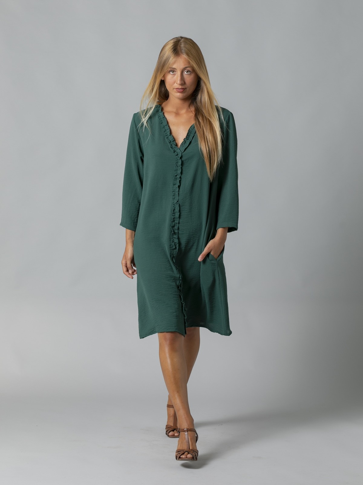 Woman Flowy dress with ruffle detail Green