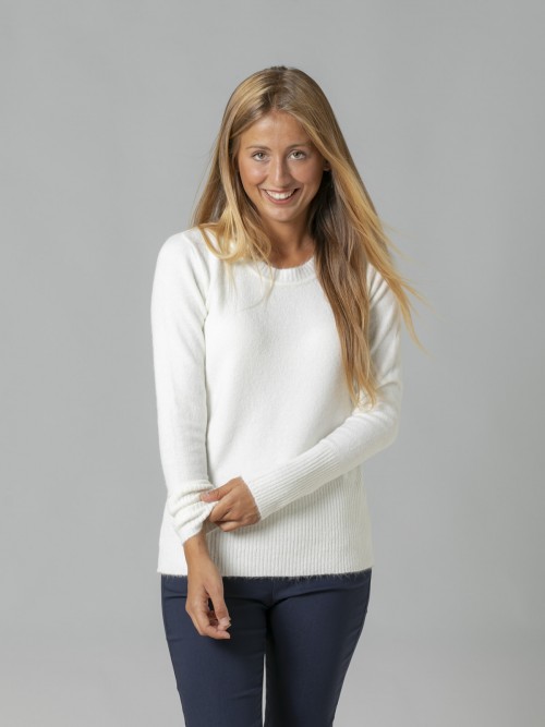 Woman Soft cashmere sweater like classic design Marfil