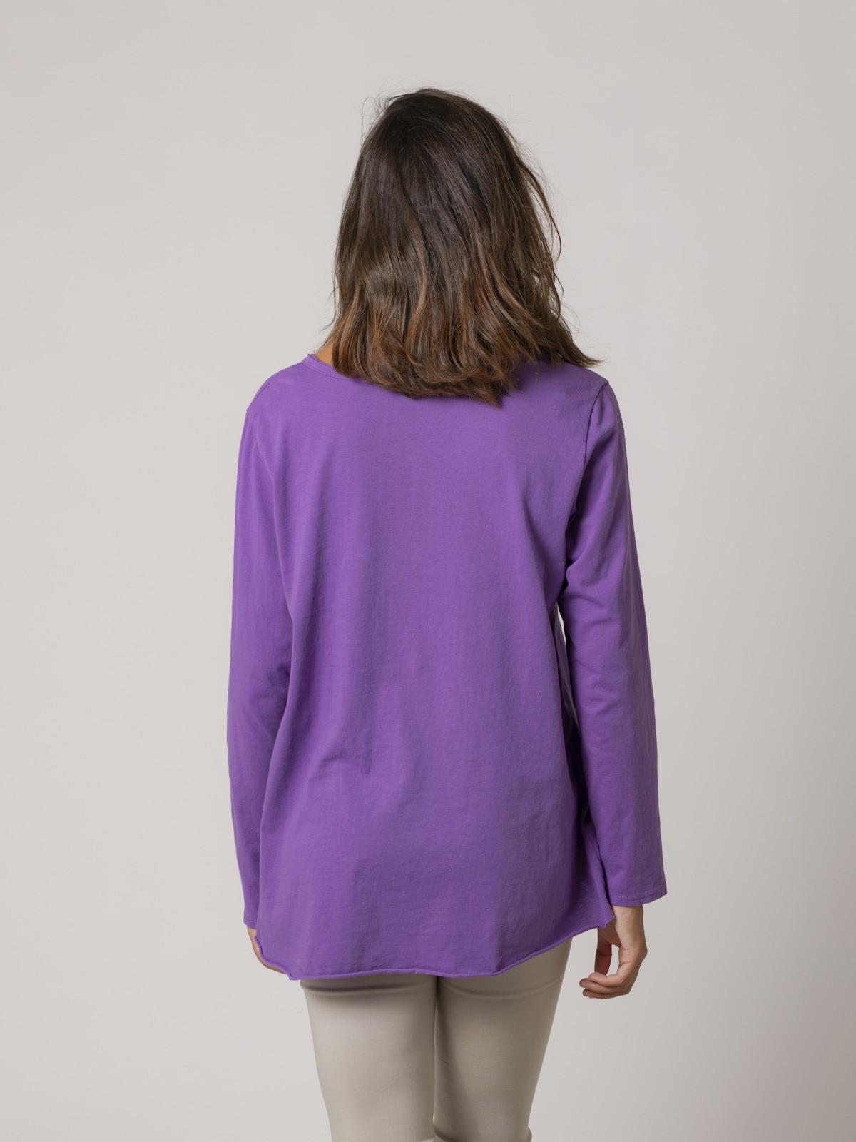 Woman Long-sleeved cotton t-shirt with rounded neckline Violet