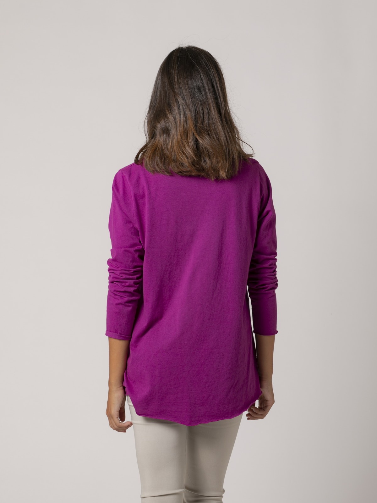 Woman Long-sleeved V-neck cotton T-shirt Mallow