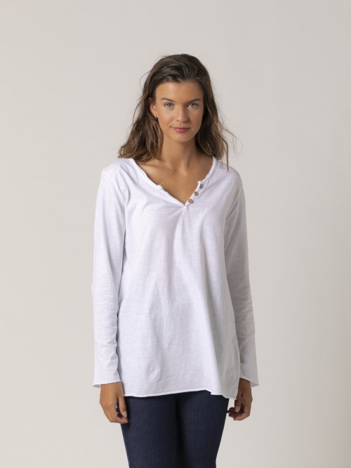 Woman cotton t-shirt with neckline and button detail White