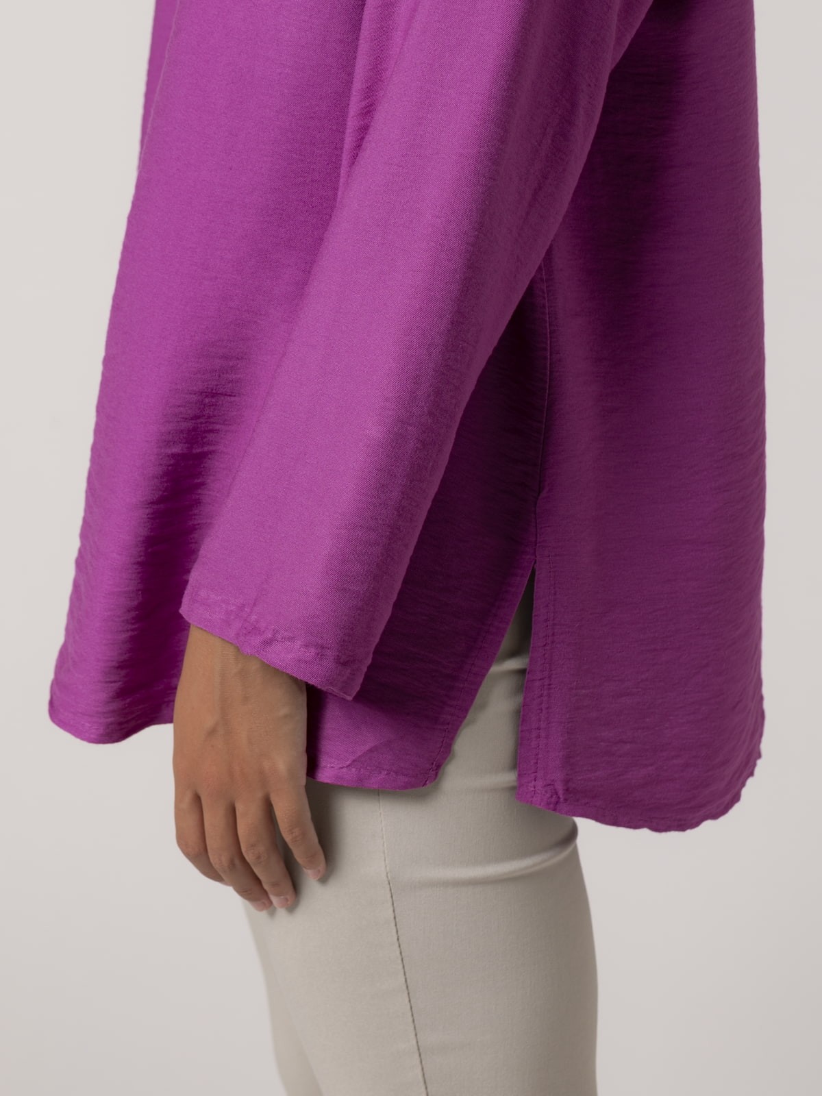 Woman Oversized blouse with slits Mallow