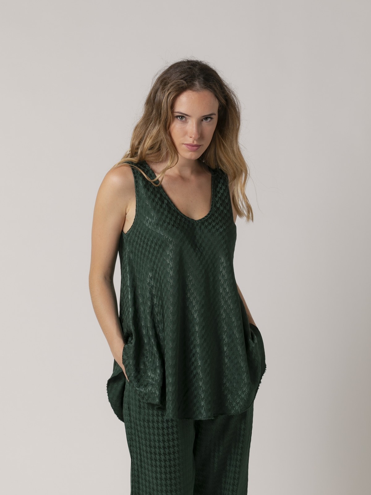 Woman houndstooth satin top Green