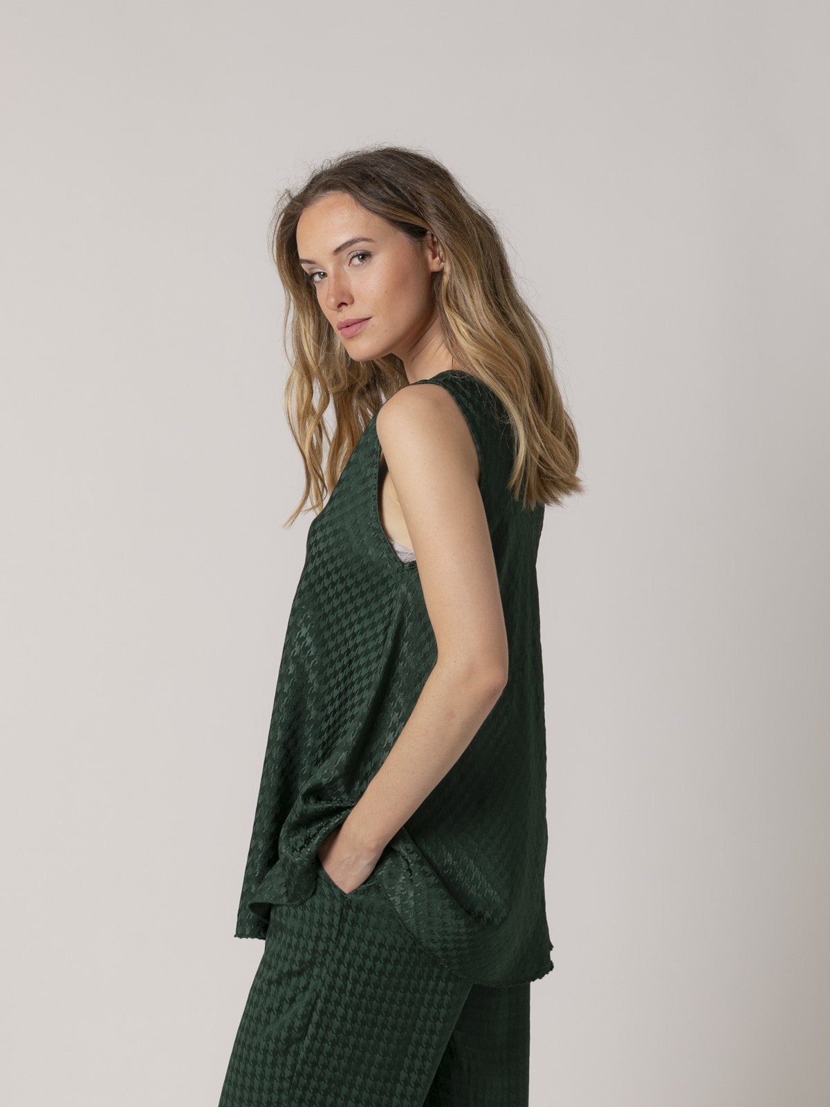 Woman houndstooth satin top Green