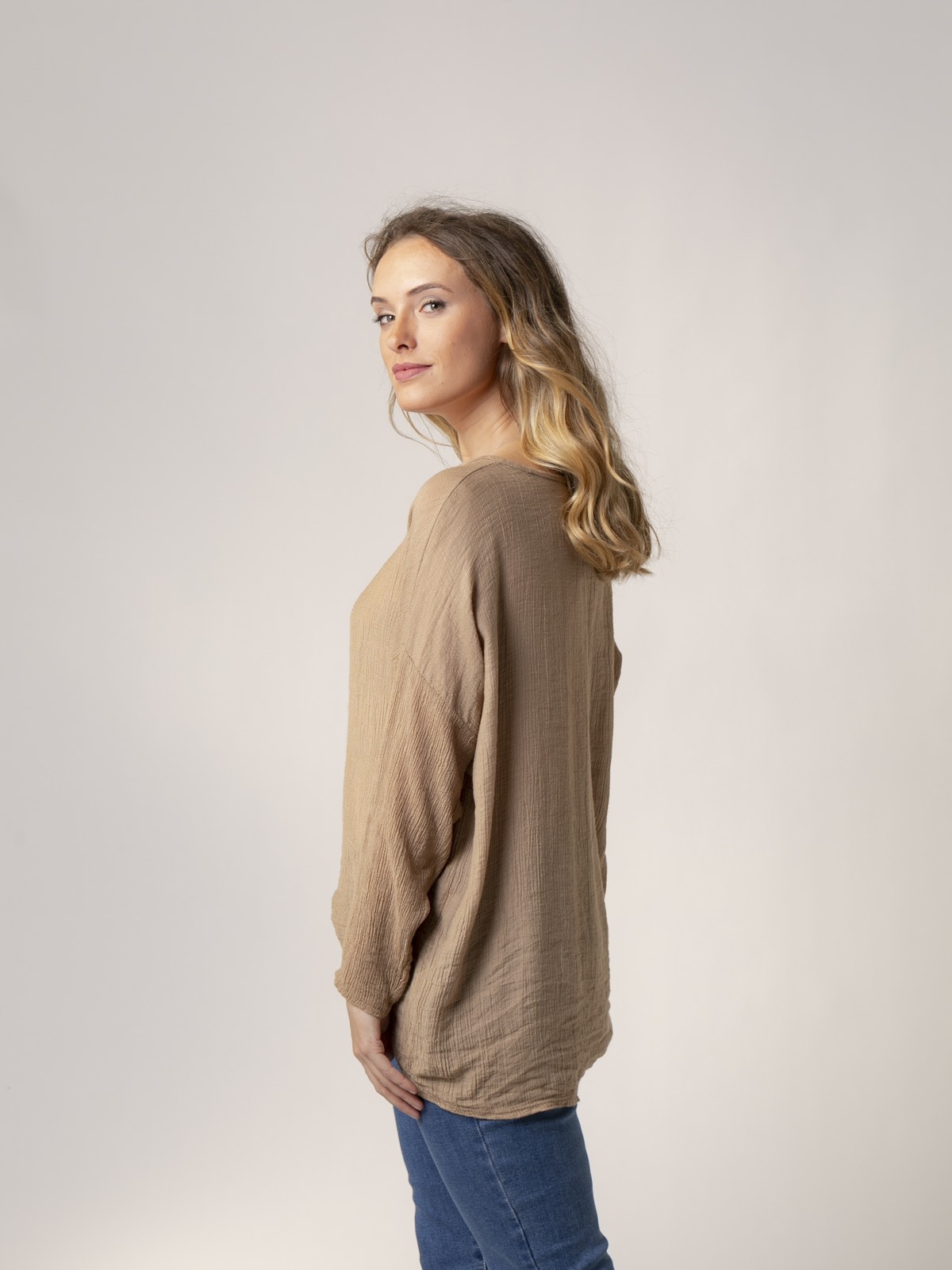 Woman fluid minimal blouse Camel