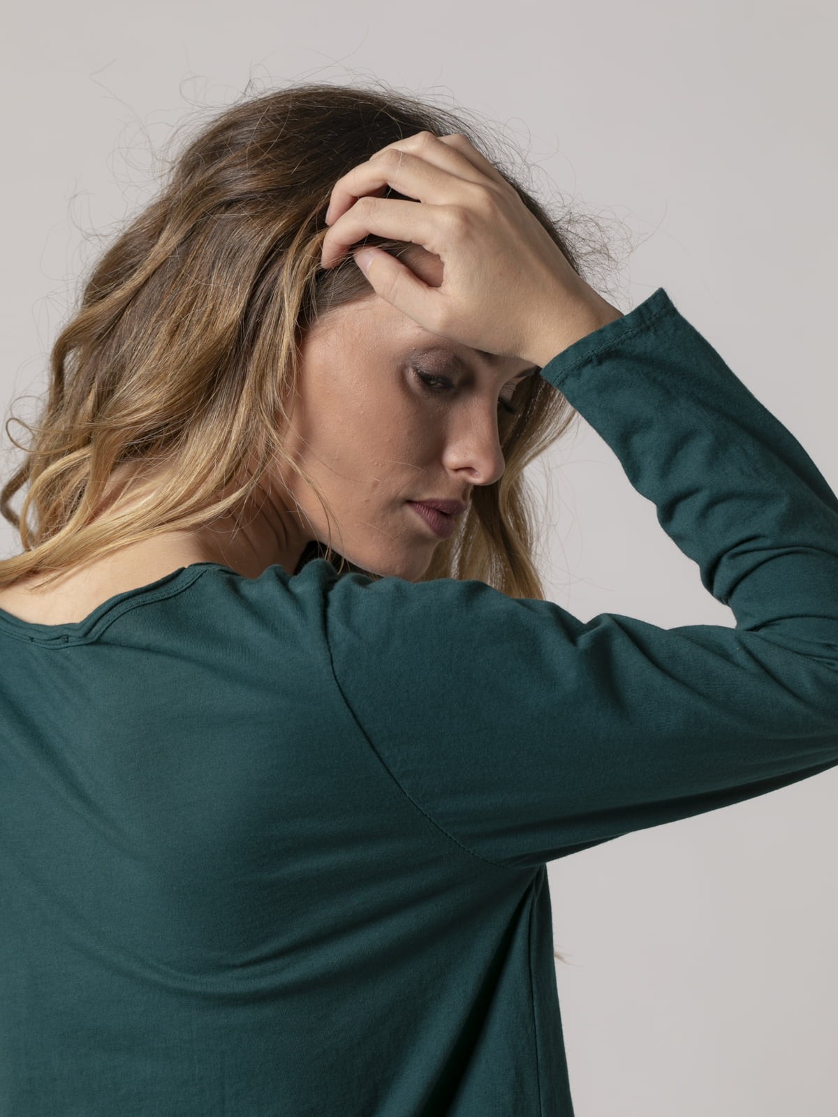 Woman Long-sleeved cotton t-shirt with rounded neckline Green