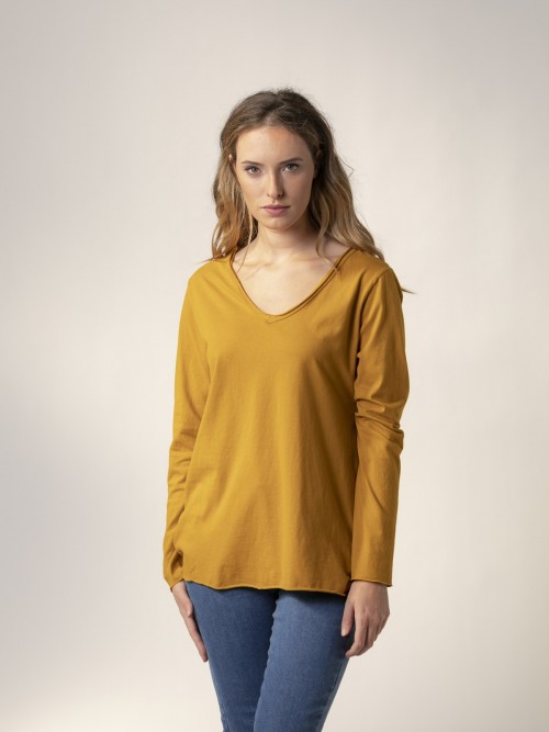 Woman Long-sleeved V-neck cotton T-shirt Mostaza