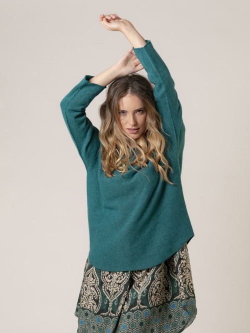 Woman Super soft boat neck knit sweater Green