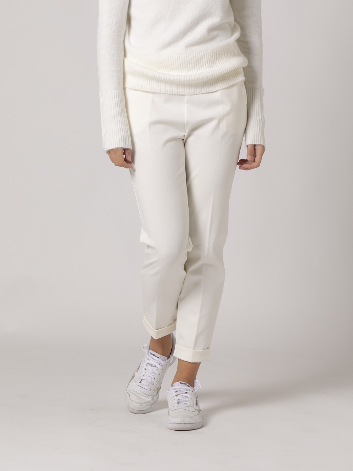 Woman Ankle-length hight quality knit trousers Crudo