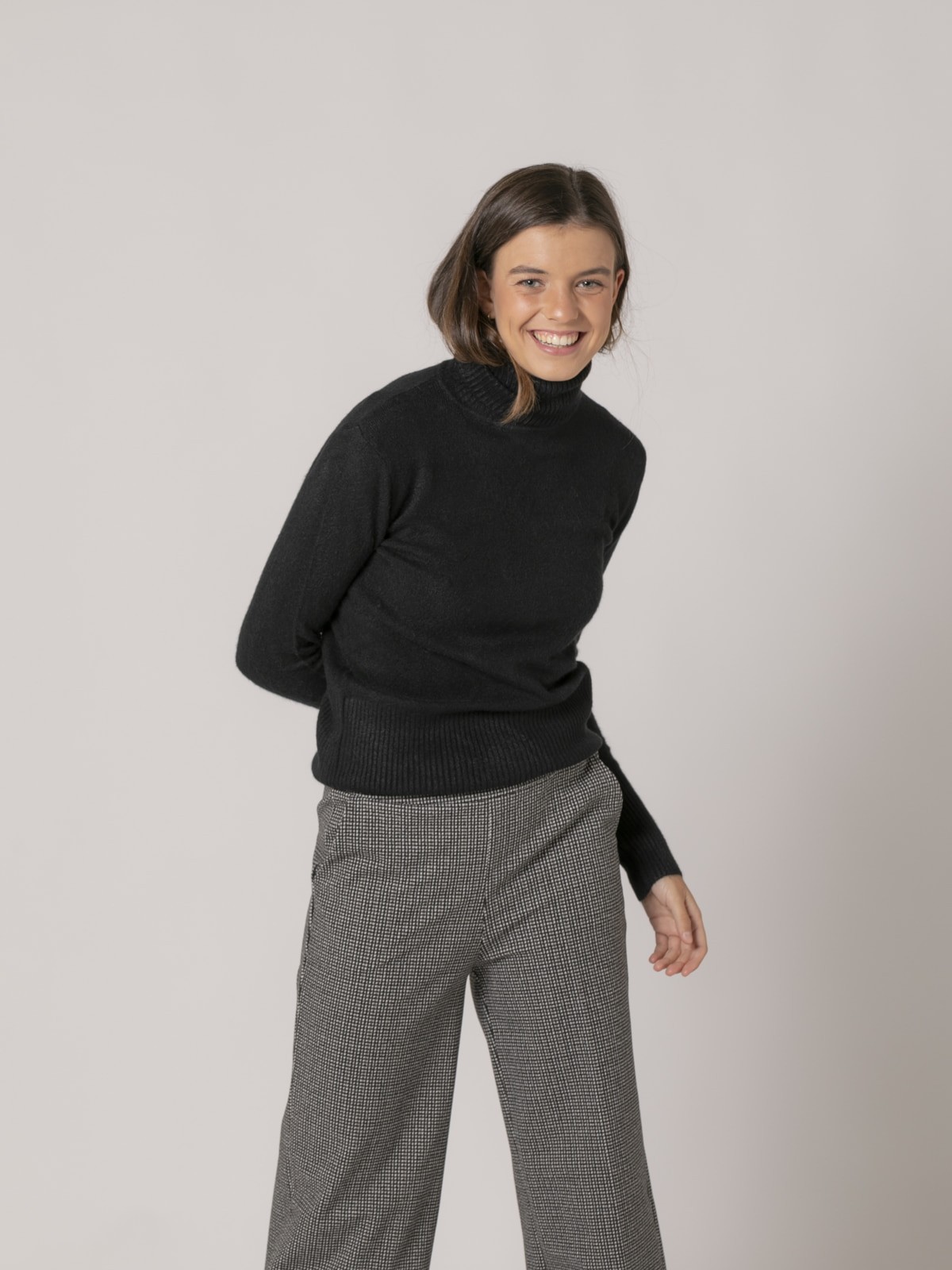 Woman Soft slim fit turtleneck sweater Black