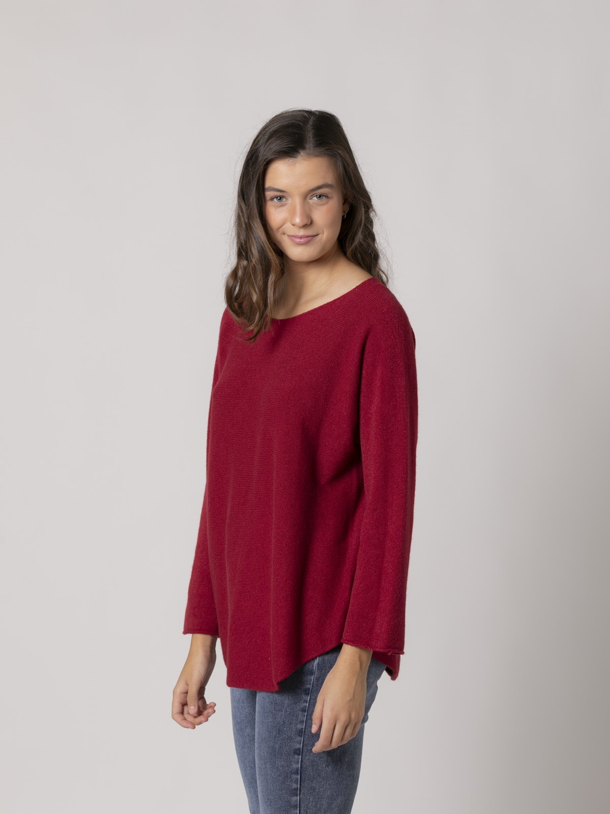 Woman Super soft boat neck knit sweater Bordeaux