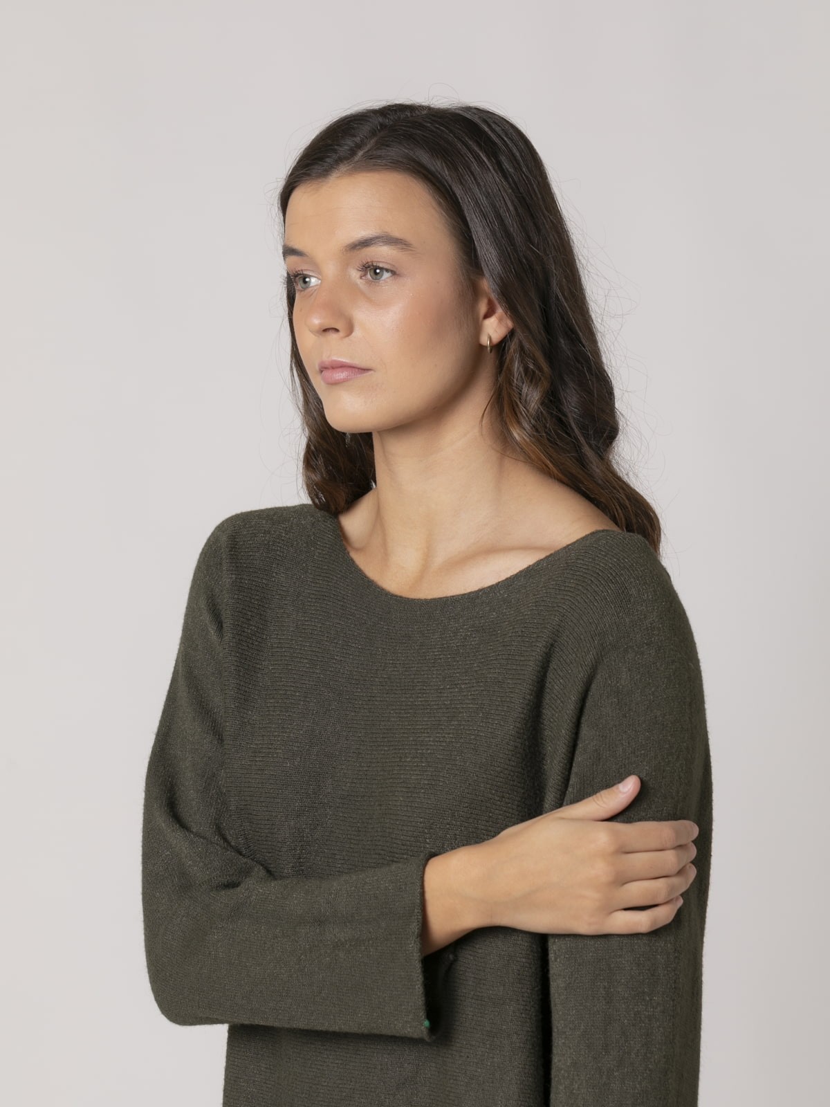 Woman Super soft boat neck knit sweater Green oscuro