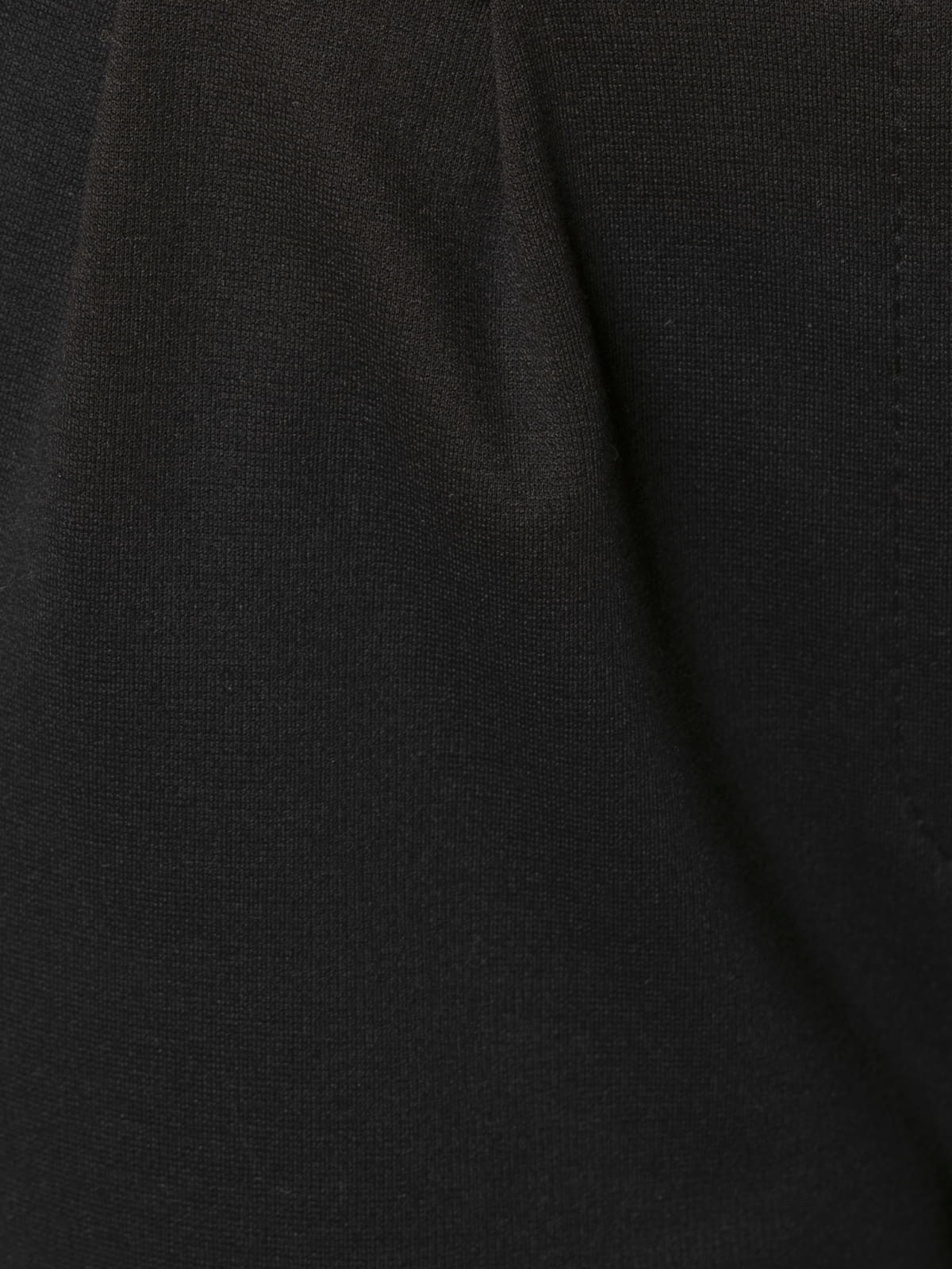 Pantalón de punto pinzas en interior Negro