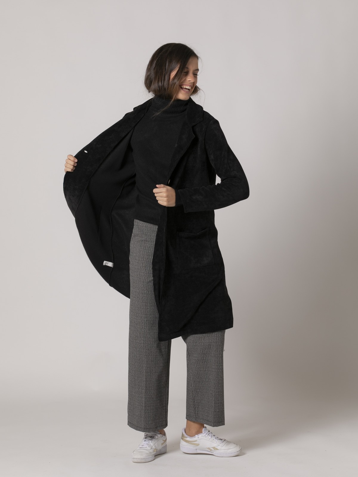 Woman Long velvet jacket Black
