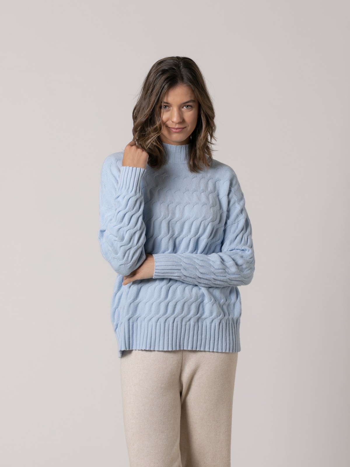 Woman soft wide cable knit jumper  Blue Claro