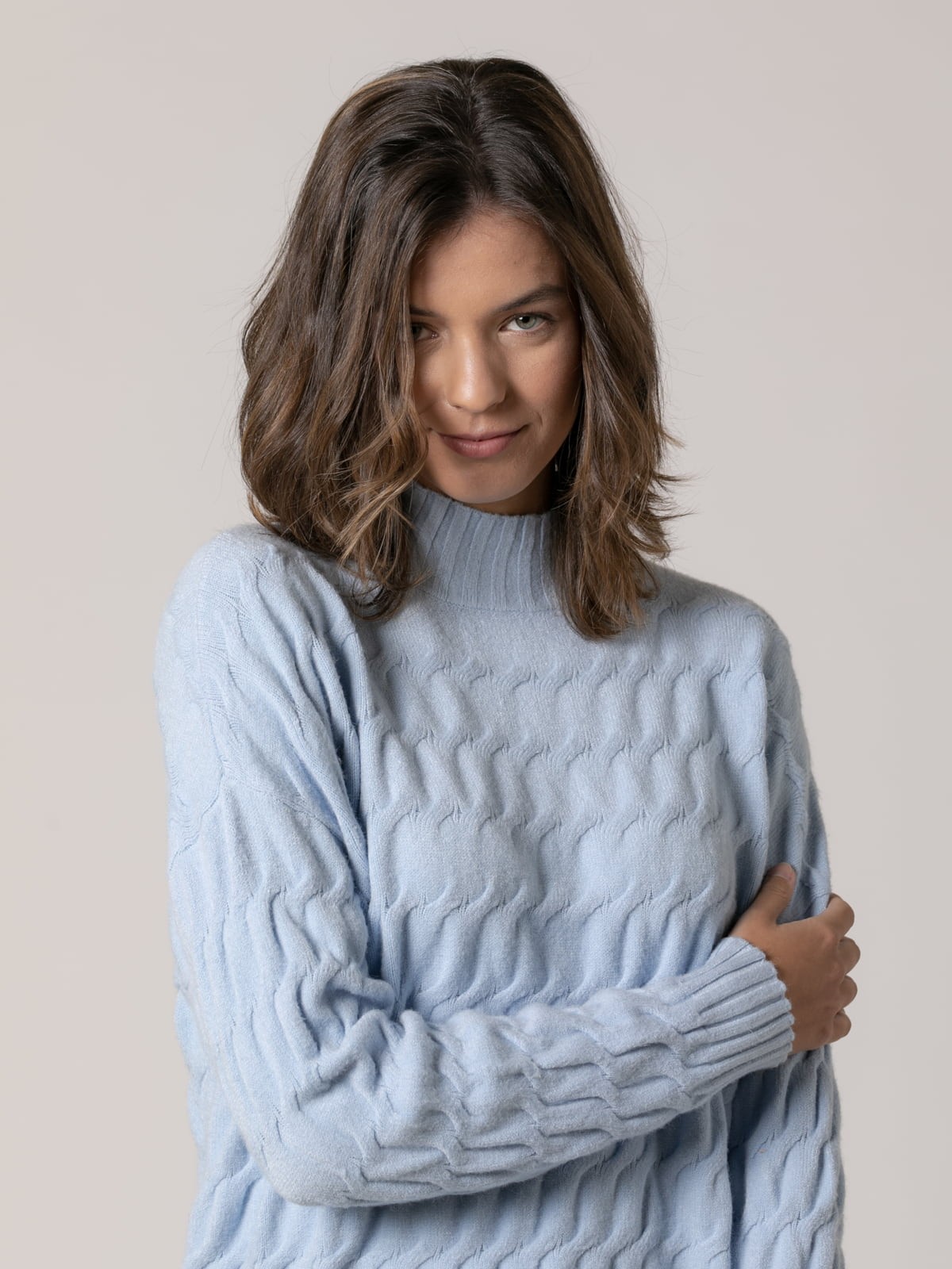 Woman soft wide cable knit jumper  Blue Claro
