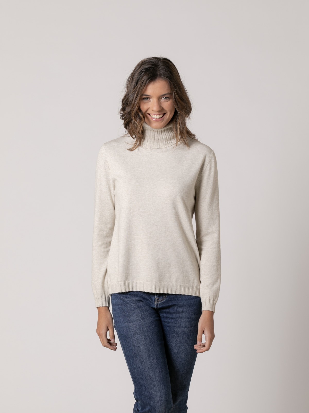 Woman soft swan knit jumper with ribbed detail  Beige
