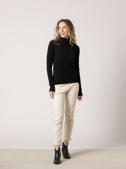 Woman Chanel swan pattern slim fit sweater  Black