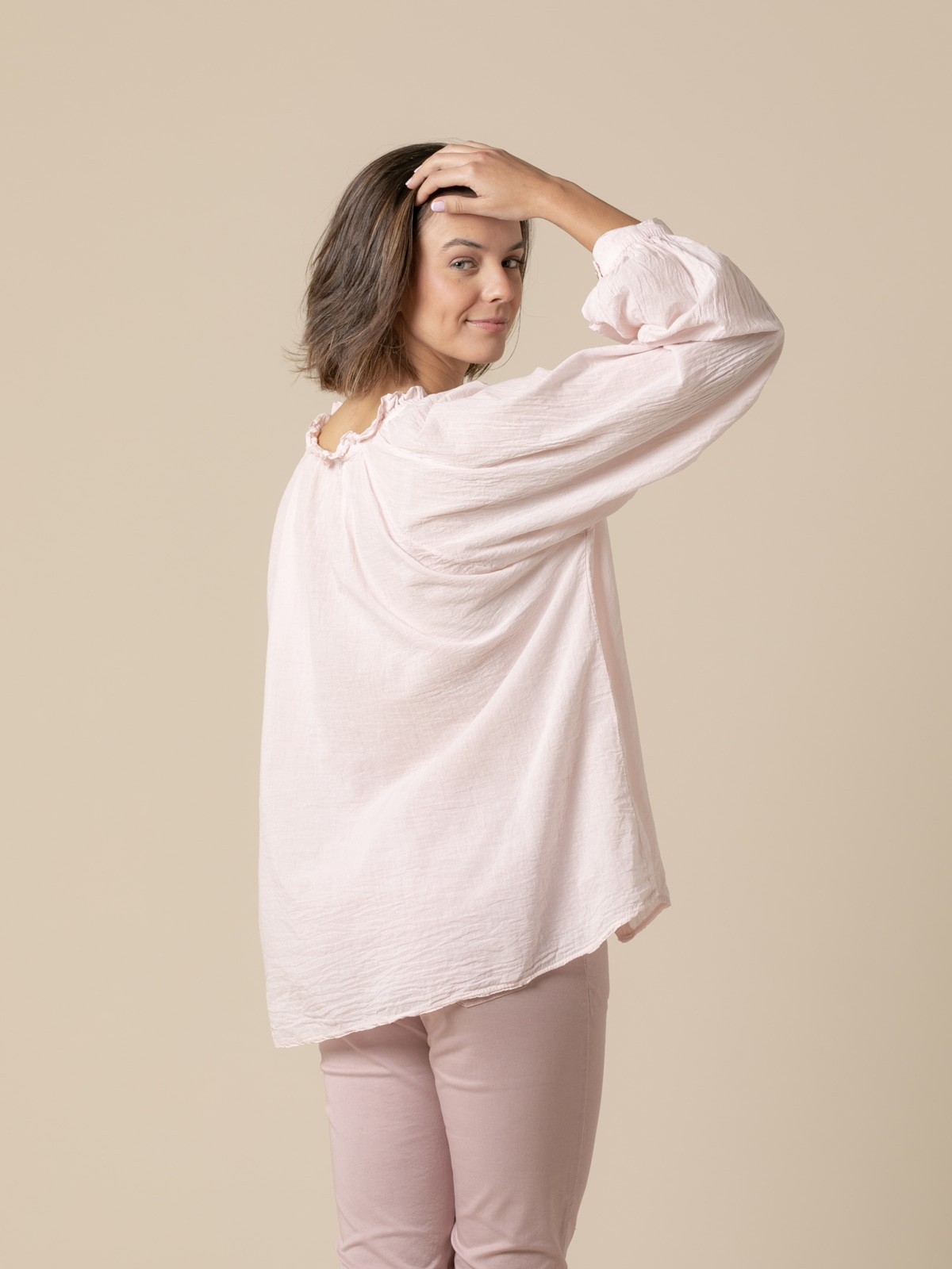 Woman romantic cotton voile blouse details  Pink