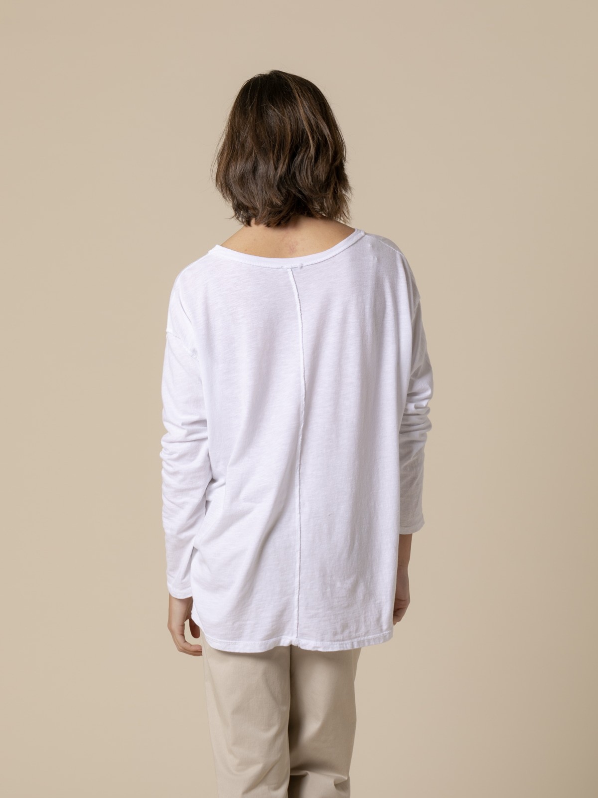 Woman oversized cotton t-shirt with pocket  White