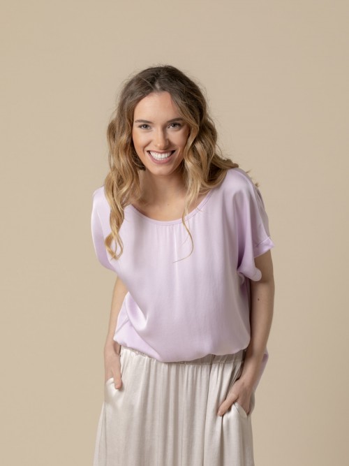 Woman Vegetable satin blouse with short sleeves  Lila