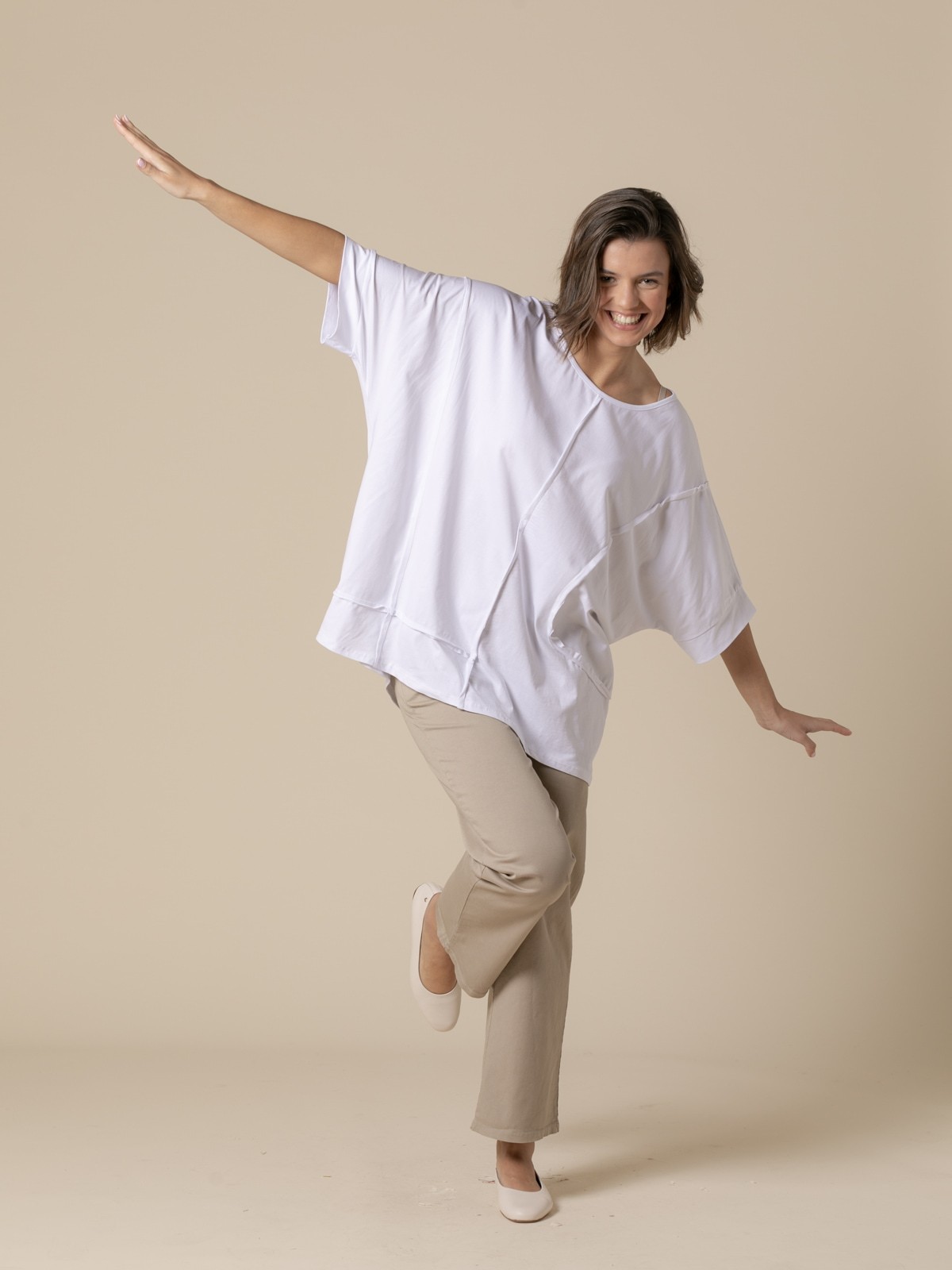Woman Oversize elbow-length t-shirt  White