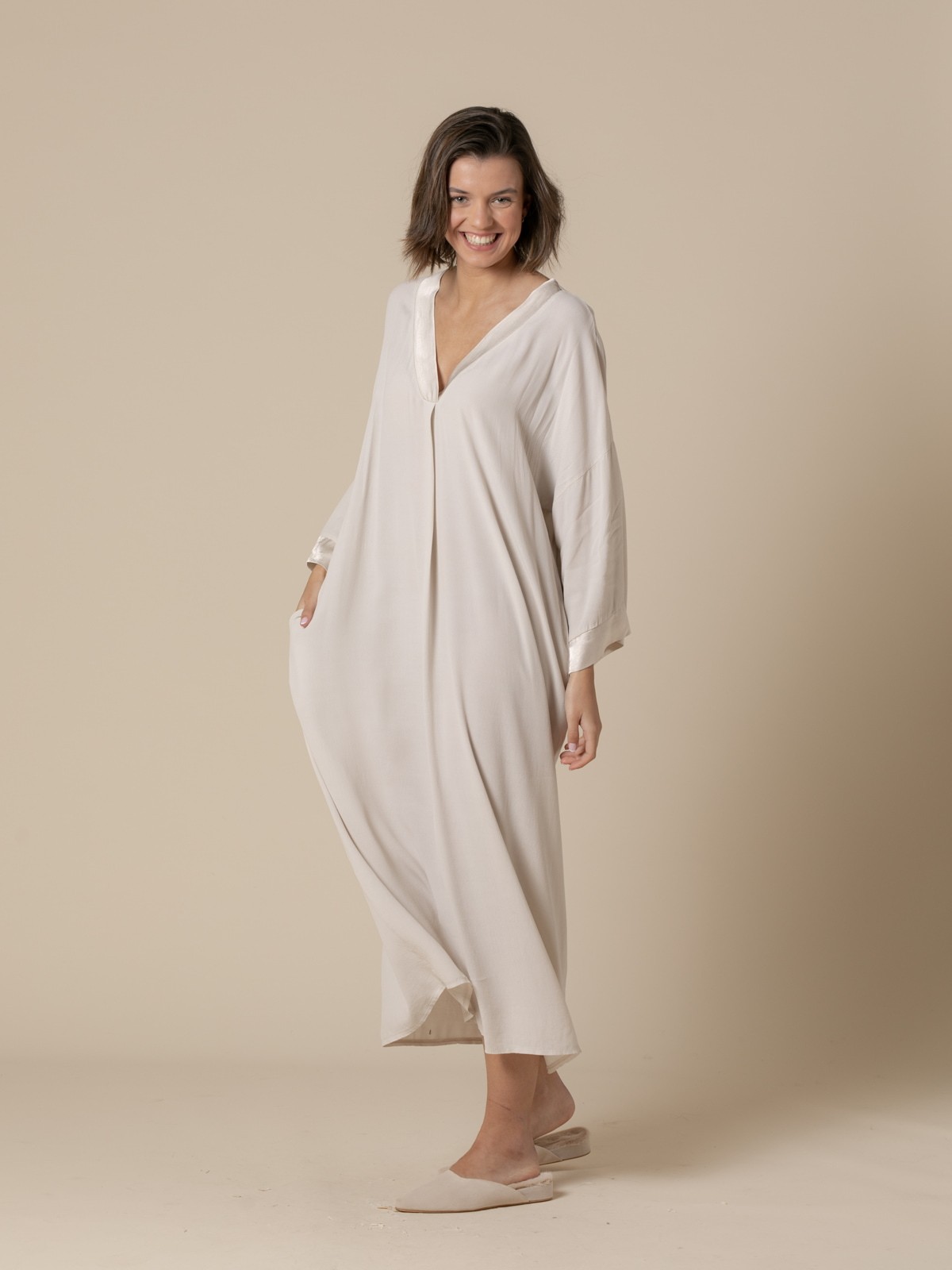 Woman Long flowing V-neck dress  Beige