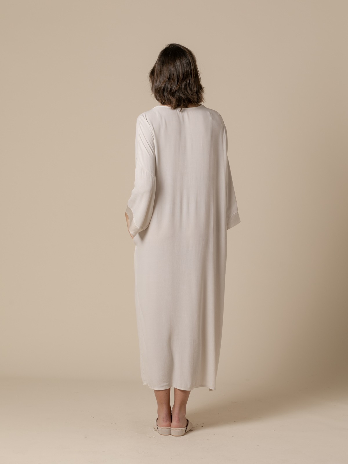 Woman Long flowing V-neck dress  Beige